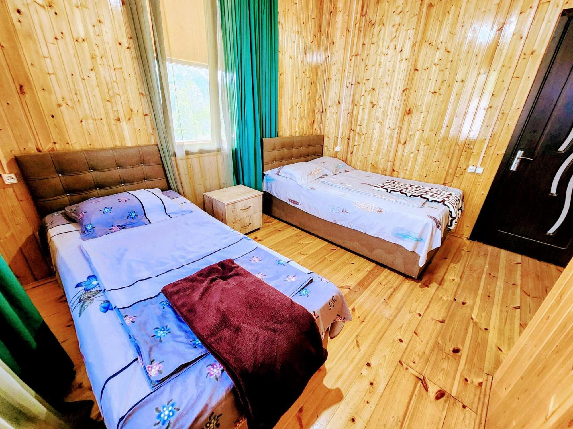 Guest House Nona Tsjakvi Eksteriør bilde